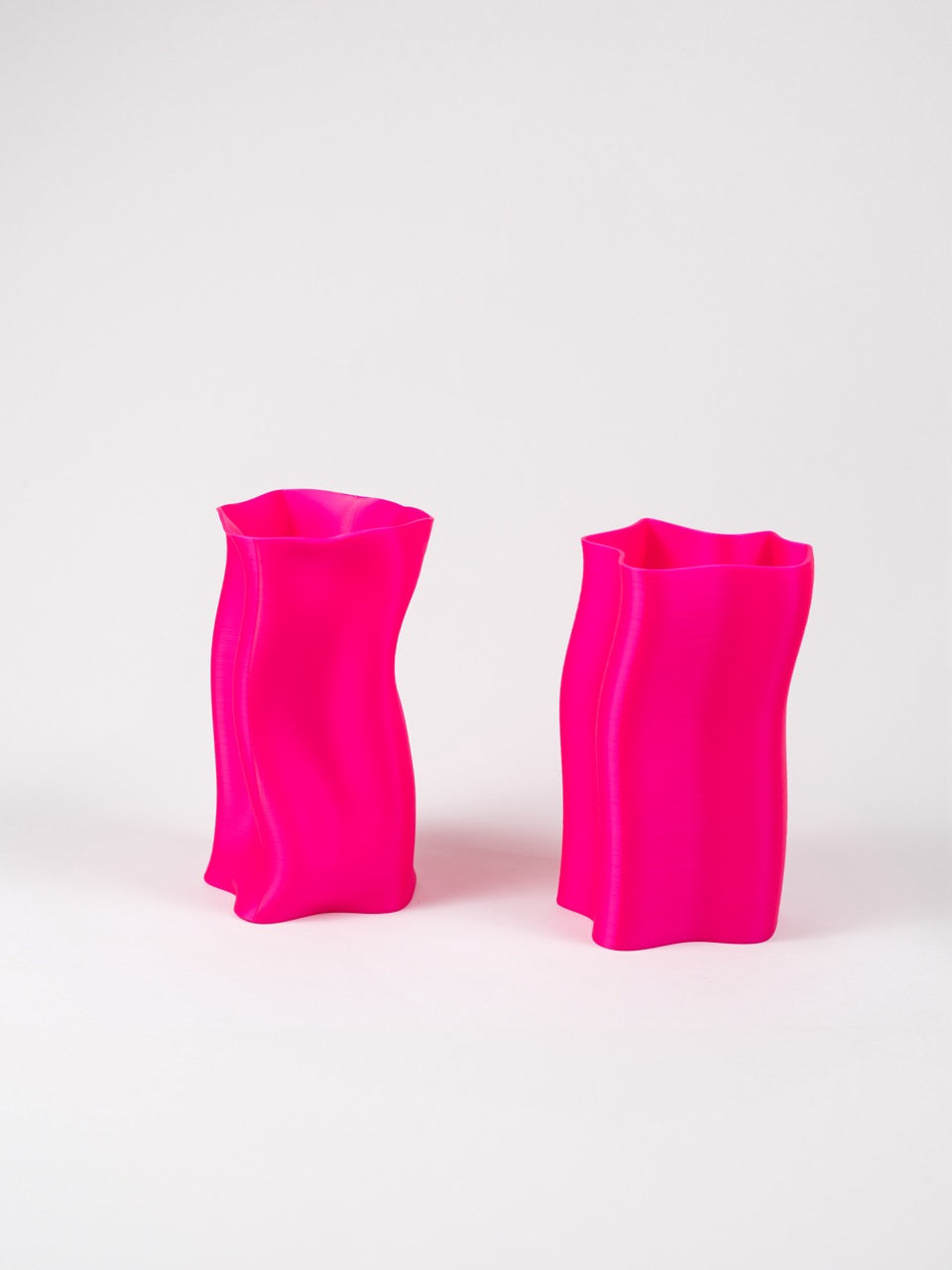 vase shrunk - neon pink