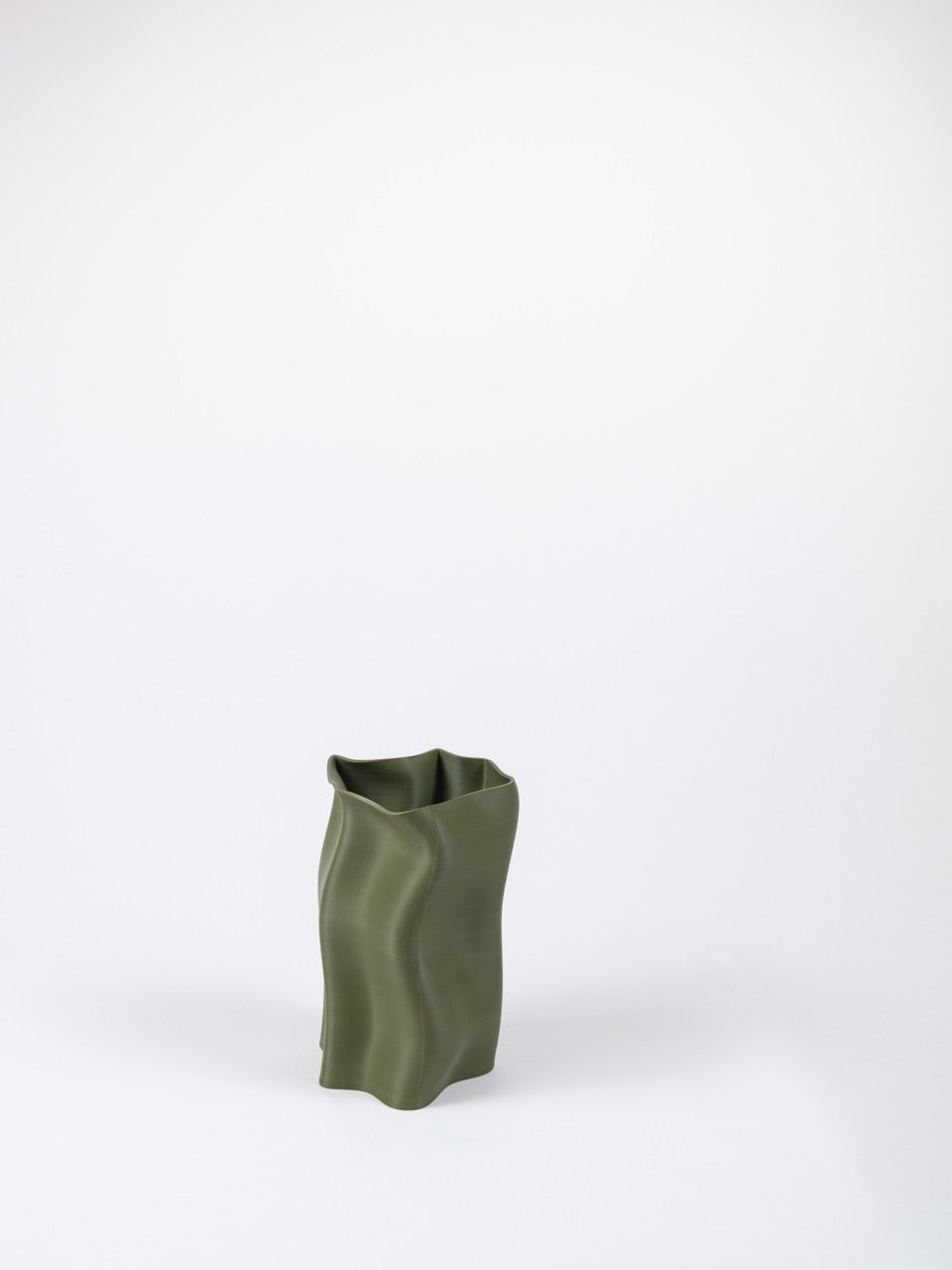 vase shrunk - mud green